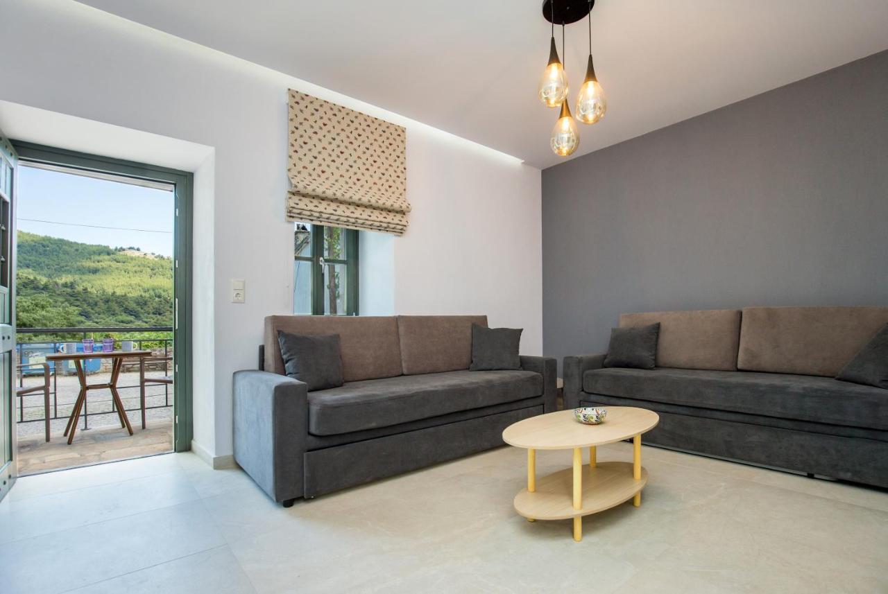 Oikos Daretsou Apartment Theologos  Bagian luar foto